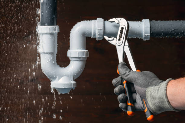 Professional Gas Line Repair technician working in Brookville, NY